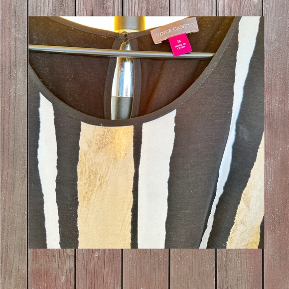 Vince Camuto, Dress colors are Black, White, & Beige Striped, Sleeveless. Xlg - Picture 2 of 3